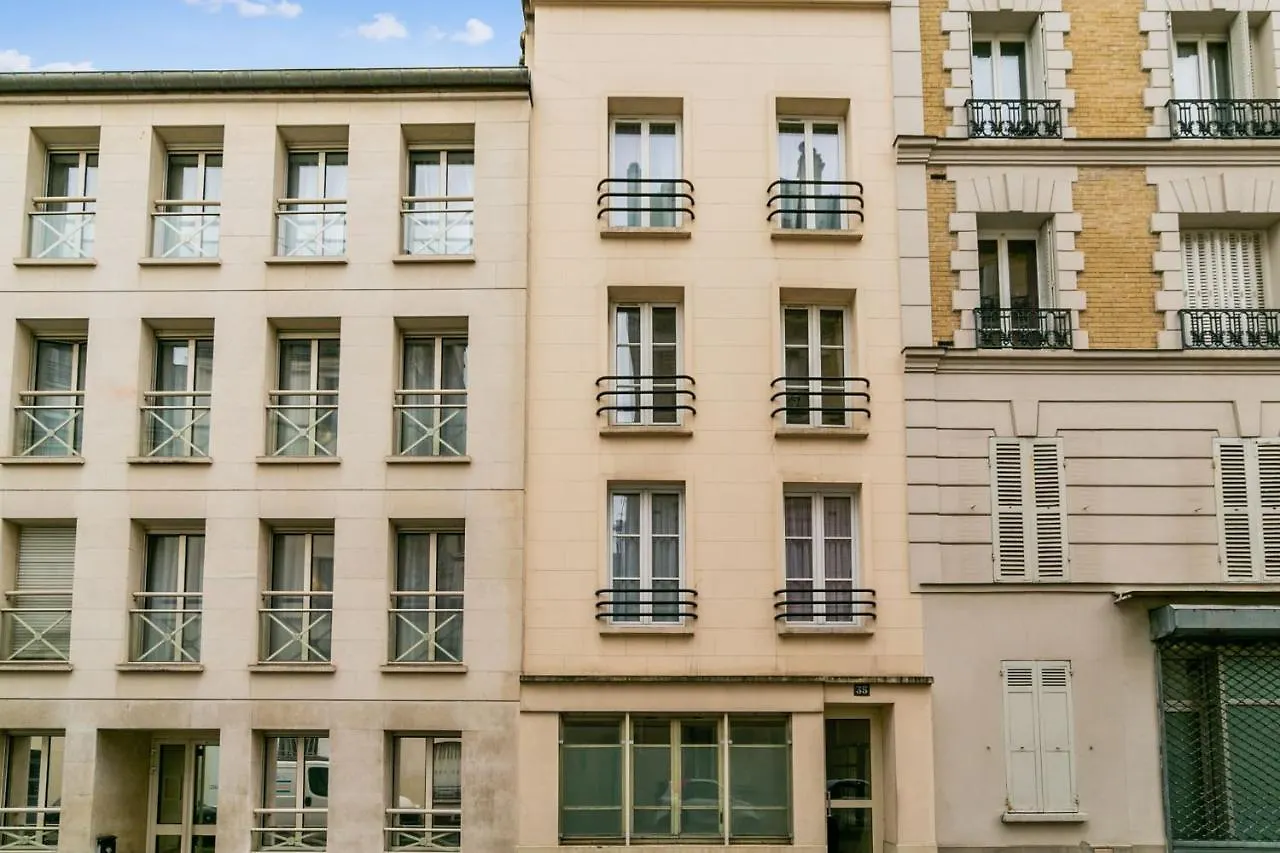 Nice And Calm Studio Nearby Alesia At The Heart Of Paris - Welkeysアパートメント 0*,  フランス